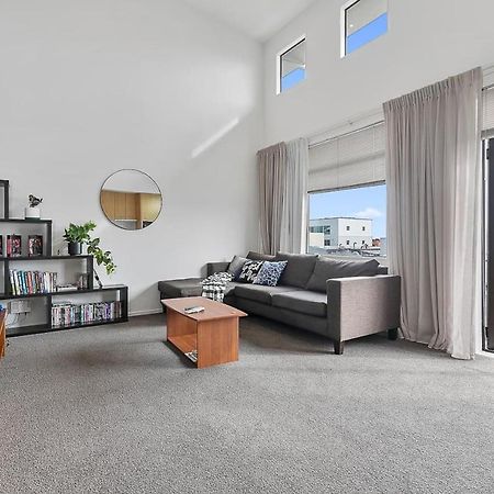 Roomy High-Ceiling Loft Apartment - Free Parking! Auckland Exterior photo