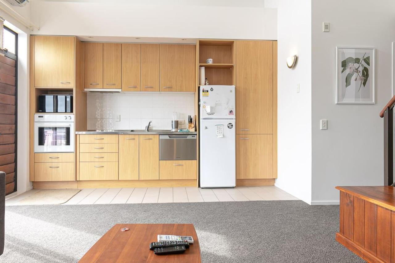 Roomy High-Ceiling Loft Apartment - Free Parking! Auckland Exterior photo