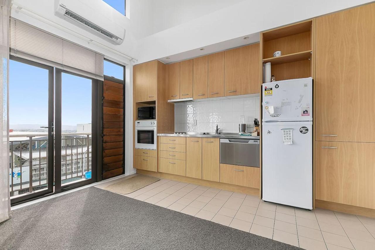 Roomy High-Ceiling Loft Apartment - Free Parking! Auckland Exterior photo